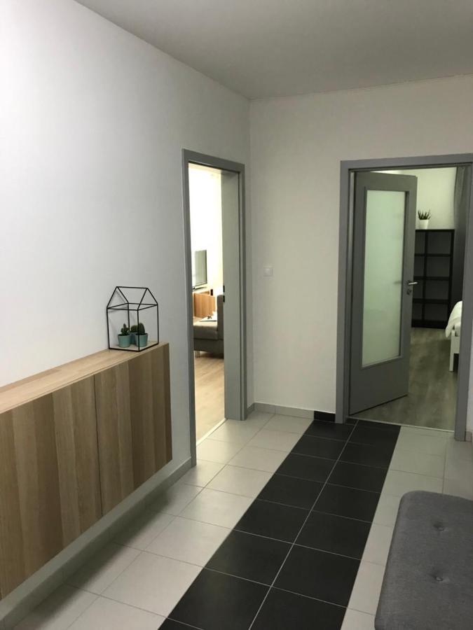 Samorin Modern Apartmens Private Parking - Air Conditioning Zewnętrze zdjęcie