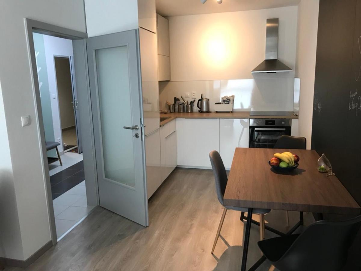 Samorin Modern Apartmens Private Parking - Air Conditioning Zewnętrze zdjęcie