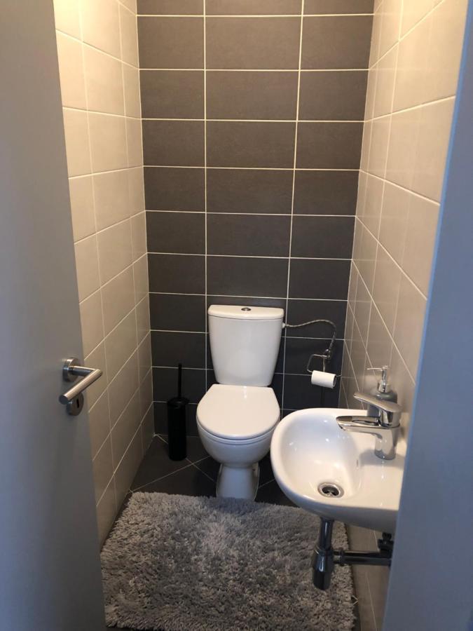 Samorin Modern Apartmens Private Parking - Air Conditioning Zewnętrze zdjęcie